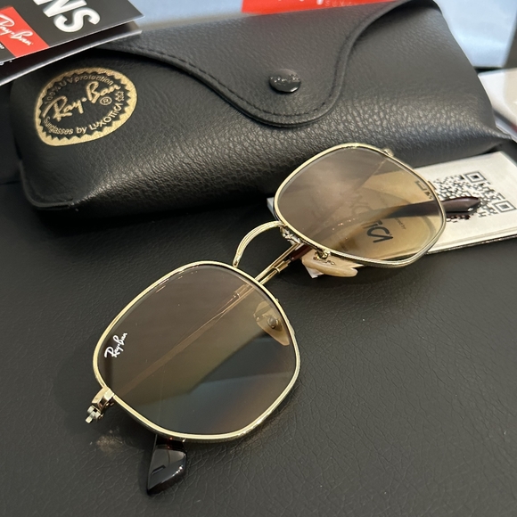 LIKE NEW RayBan Hexagonal RB3548 Gradient Brown Lens Ray ban Sunglasses - Picture 12 of 16